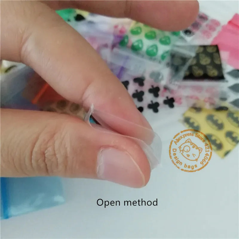 50-100pcs Mini Reclosable Storage Baggies - 1.75" Zip Craft Bags (Heart Print)