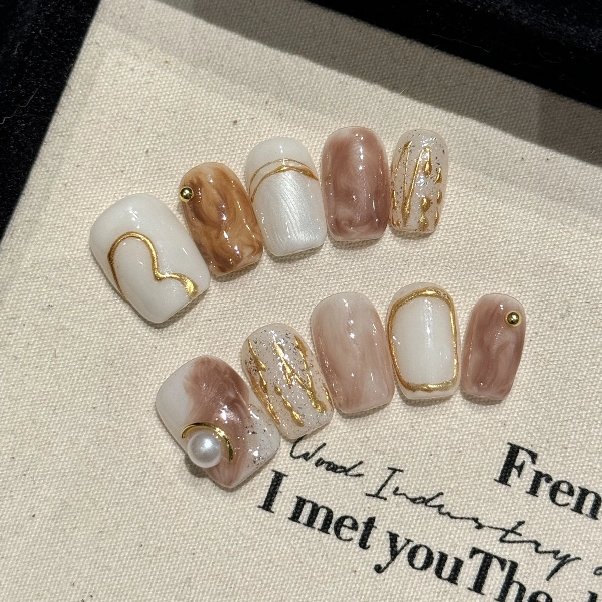 Handmade Press on Nails Glitter White Pearl Decor False Nails Full Cover Wearable Retro Baroque French Short Fake Nail Tips