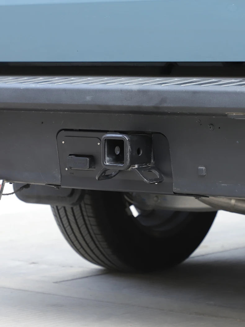 Rear Bumper Cover Plate Trailer Side Dust Cover Black Aluminum Alloy for Ford Maverick 2022 -2025 4/7-Pin Connector Hitch