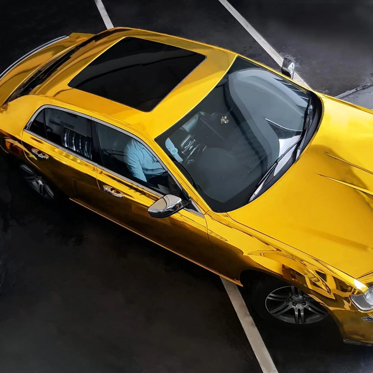 Glossy Gold Chrome Vinyl Wrap Film Car Motorcycle Sticker Waterproof Bubble Free Self-Adhesive Auto Styling Foil Sheet Decal