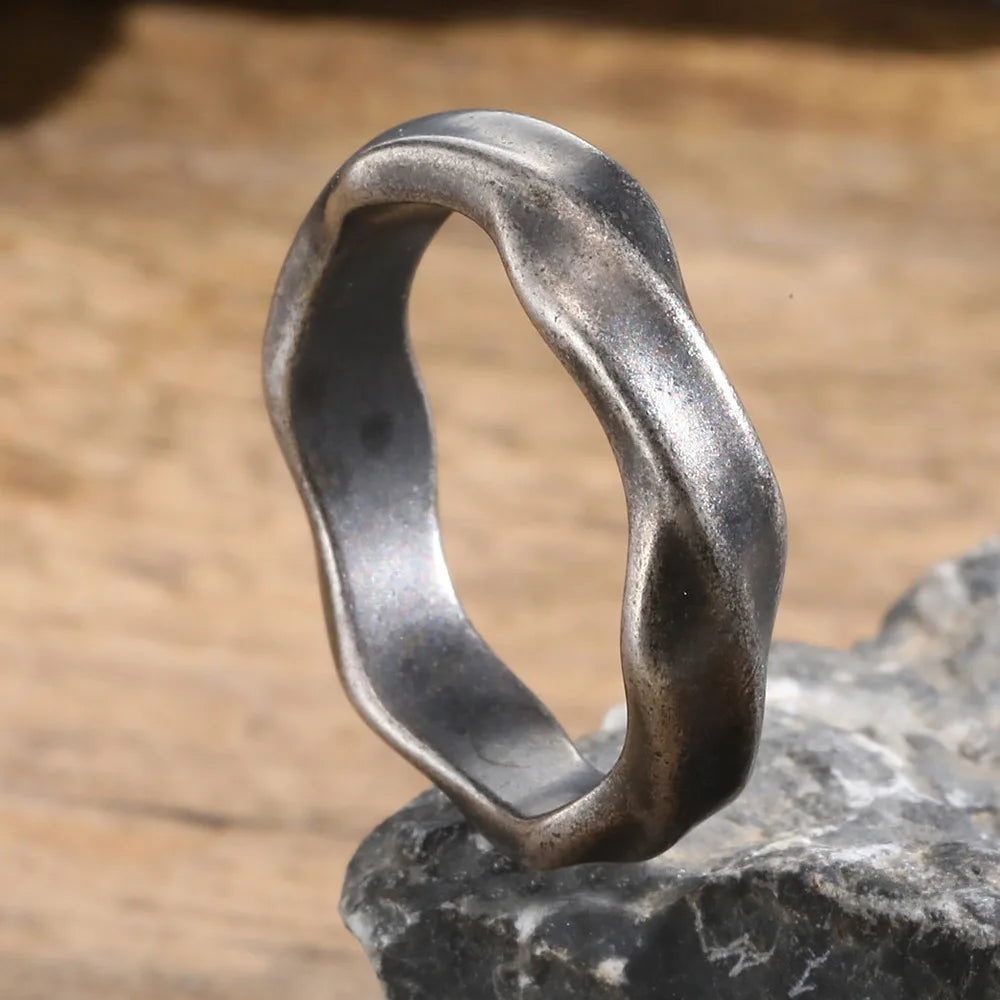 Mobius Twist Ring for Men — Oxidised Stainless Steel Band