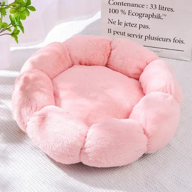 Comfortable Sleep Pet Bed Unique Flower-Shaped for Indoor and Outdoor Use Dog Mat Dog Beds for Large Dogs, Suitable For Winter