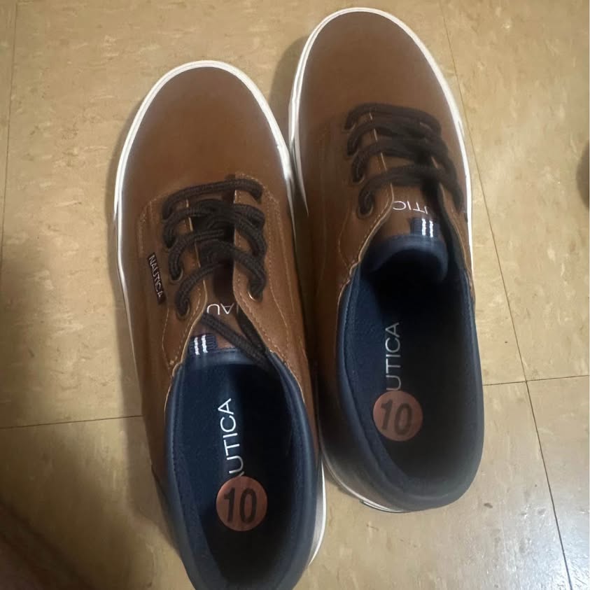 NAUTICA MENS SNEAKERS TENNIS SHOES Size 10 Casual Classic Business Capsule Trendy