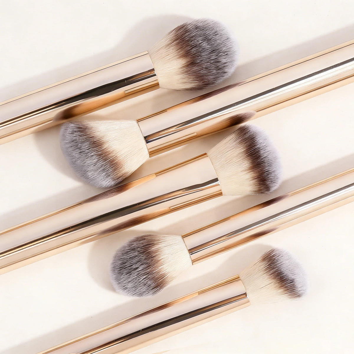 17Pcs Makeup Brush Set with Powder Puff, Soft Foundation, Blush, Contour, Powder & Eyeshadow Brushes, Professional Cosmetic Tool