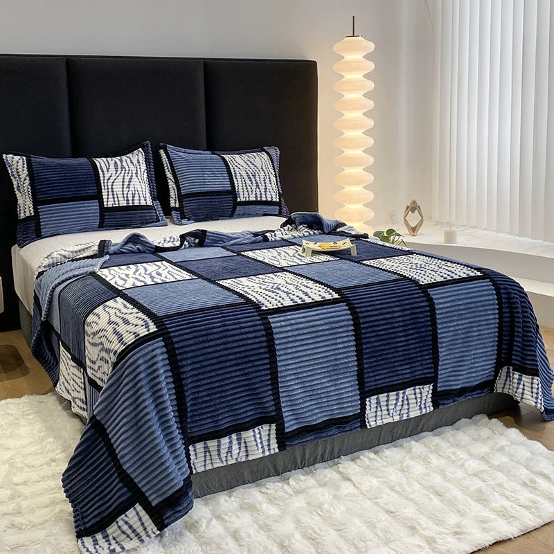 Plaid Plush Throw Blanket, Soft All-Season Blanket