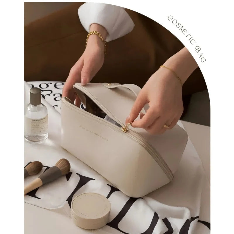Large Capacity Waterproof Makeup Bag White Portable Spacious Organizer with Compartments Travel Cosmetic Pouch with Handle And Divider