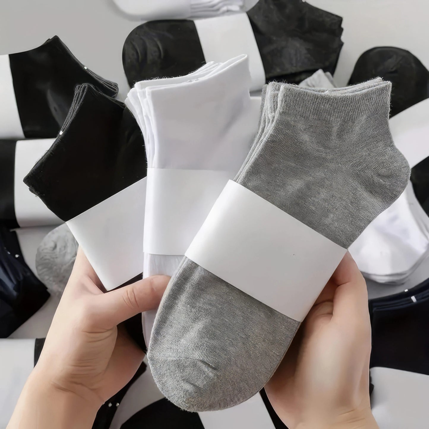 10 Pairs of Black, White, and Gray Socks, Machine Washable and Comfortable, Suitable for Daily Wear with Various Types of Shoes