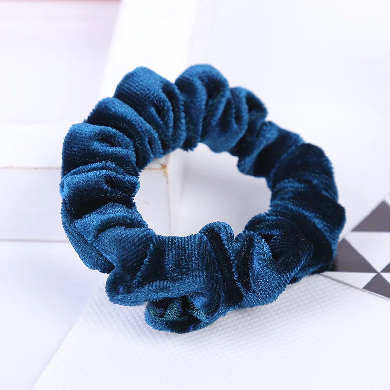 2022 New Arrival Velvet Elastic Hair Ropes Scrunchies Girls' No Crease Hair Ties Women Hair Accessories Headwear