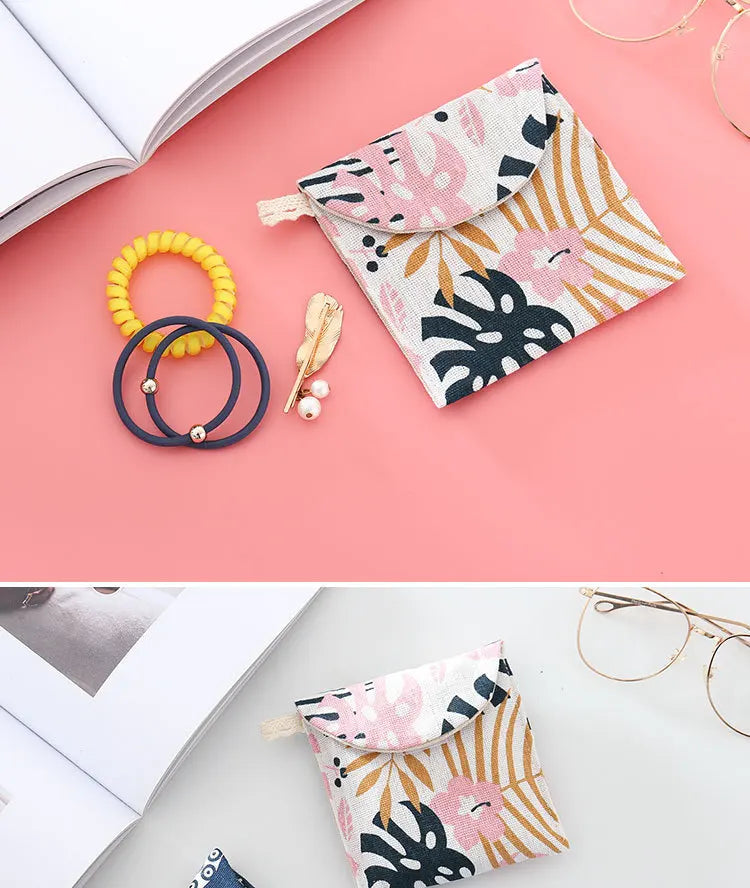 Portable Sanitary Napkin Storage Bag Women Cosmetic Organizer Girls Ladies Cute Coin Card Sanitary Pad Pouch Small Cosmetic Bag