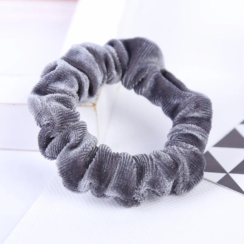 2022 New Arrival Velvet Elastic Hair Ropes Scrunchies Girls' No Crease Hair Ties Women Hair Accessories Headwear