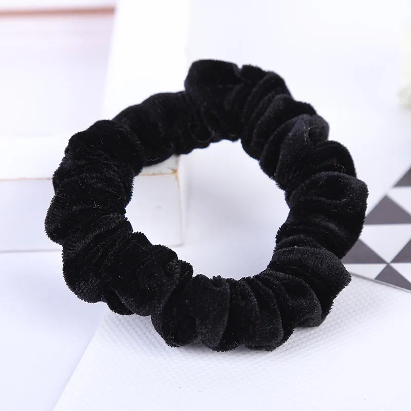 2022 New Arrival Velvet Elastic Hair Ropes Scrunchies Girls' No Crease Hair Ties Women Hair Accessories Headwear