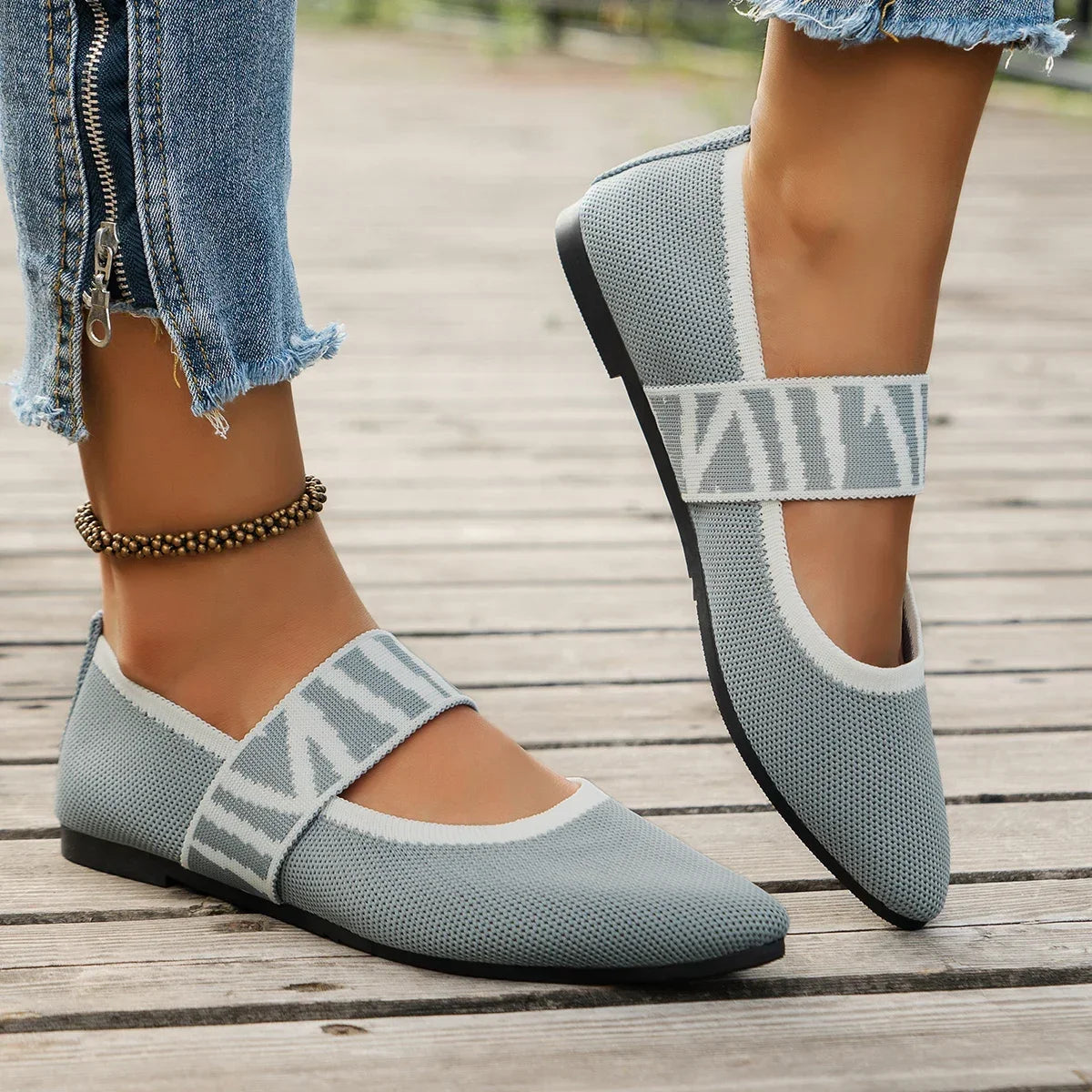 Knitted Ballet Flats for Women — Pointed-Toe Color-Block Slip-On Loafers