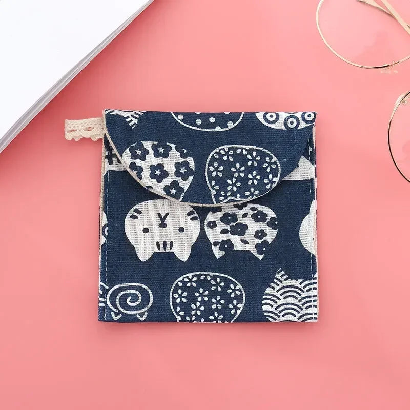 Portable Sanitary Napkin Storage Bag Women Cosmetic Organizer Girls Ladies Cute Coin Card Sanitary Pad Pouch Small Cosmetic Bag