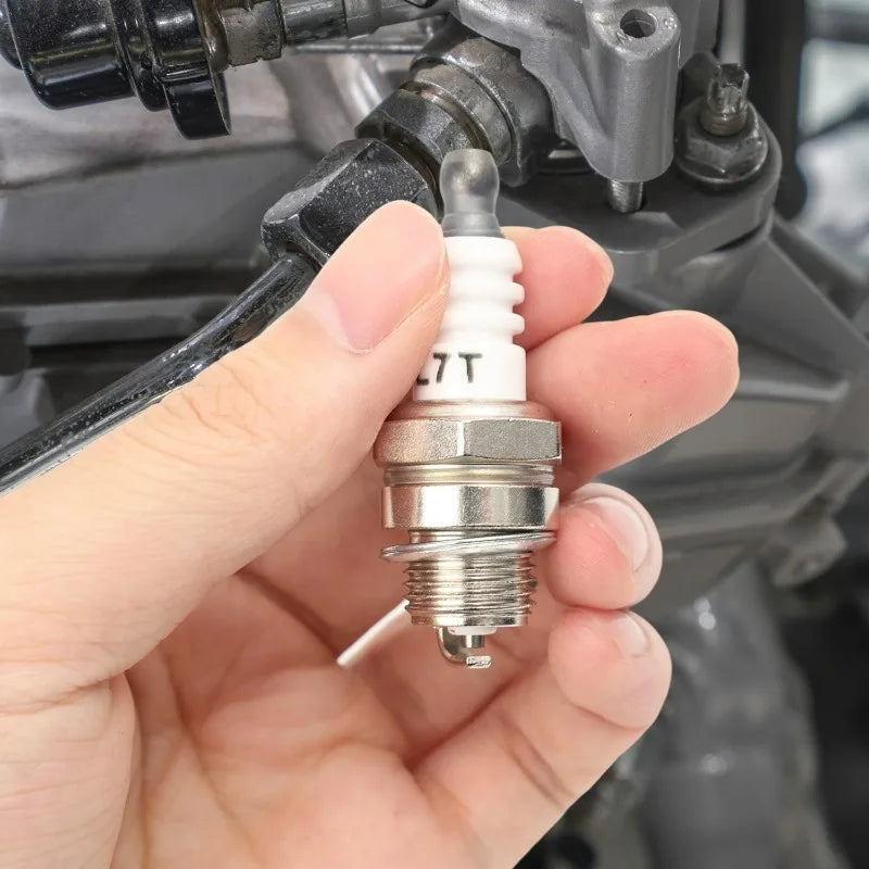 L7T Spark Plug for Grass Cutter Small Engine Chainsaw Grass Cutter Trimmer Brush Cutter Generator Water Pump Replacement