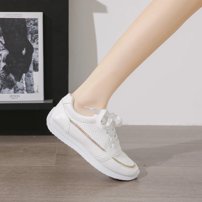 Breathable Mesh Sneakers for Women — Lightweight Patchwork Lace-Up Flats