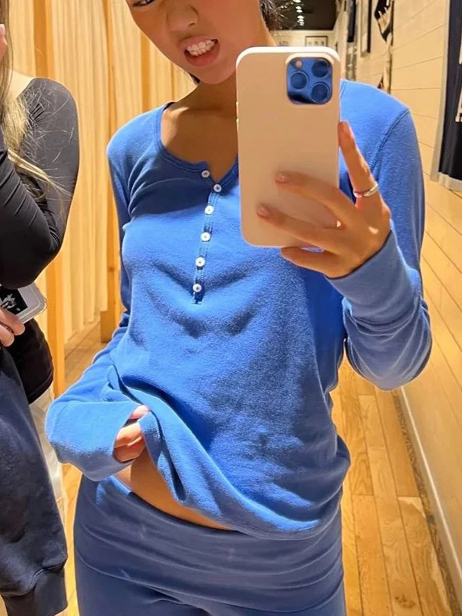 Women's Ribbed Long-Sleeve Top — Six-Button Slim Round-Neck Y2K Tee