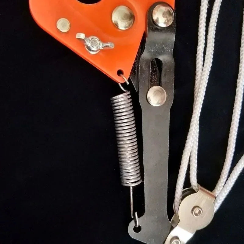 High-Reach Tree Pruning Scissors – High-Altitude Orchard Branch Cutter & Fruit Picker