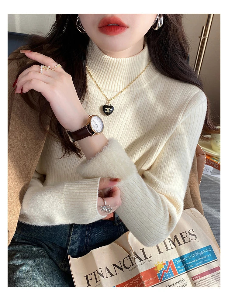 Women's thermal turtleneck top, velvet-lined — view 8 of 20