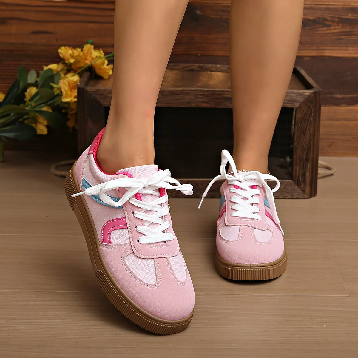 Lightweight Sports Sneakers for Women — Mixed-Color Lace-Up Casual Trainers