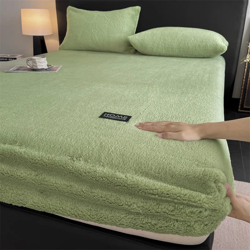 3Pcs Velvet Fleece Fitted Bed Sheet With Elastic Band Anti-slip Adjustable Mattress Cover Thick Warm Bed Cover With Pillowcases