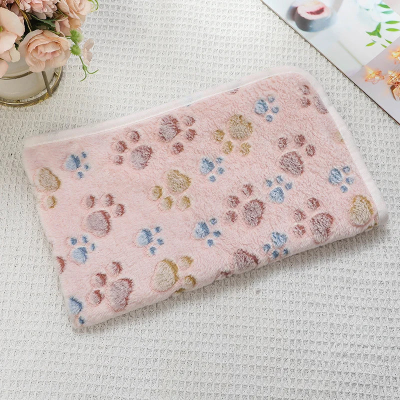 Flannel Dog Paw Print Blanket - Warm Pet Mat in 3 Sizes - photo 14