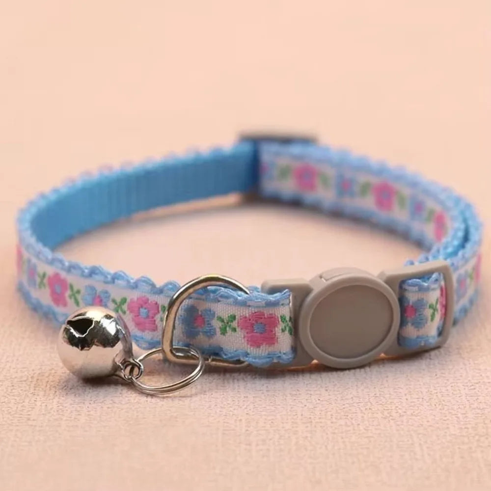 Fashion Floral Embroidered Cat Collars Adjustable Durable Pet Collars Cute Lace Collar With Bell Cat Supplies