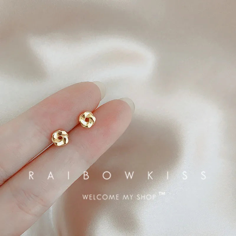 Korean Minimalism Gold Color Small Leaf Butterfly Stud Earrings for Women Hypoallergenic Daily Wear Ear Girls Pierc Gifts