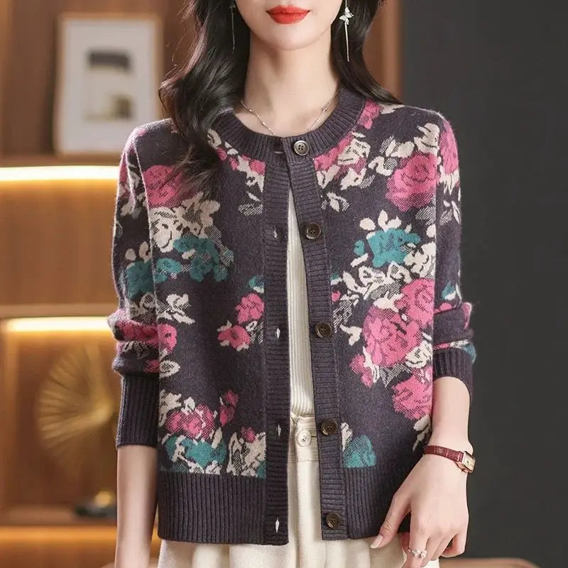 Knitted cardigan for women short sweater jacket outerwear 2025 spring and autumn new and fashionable jacquard round neck top