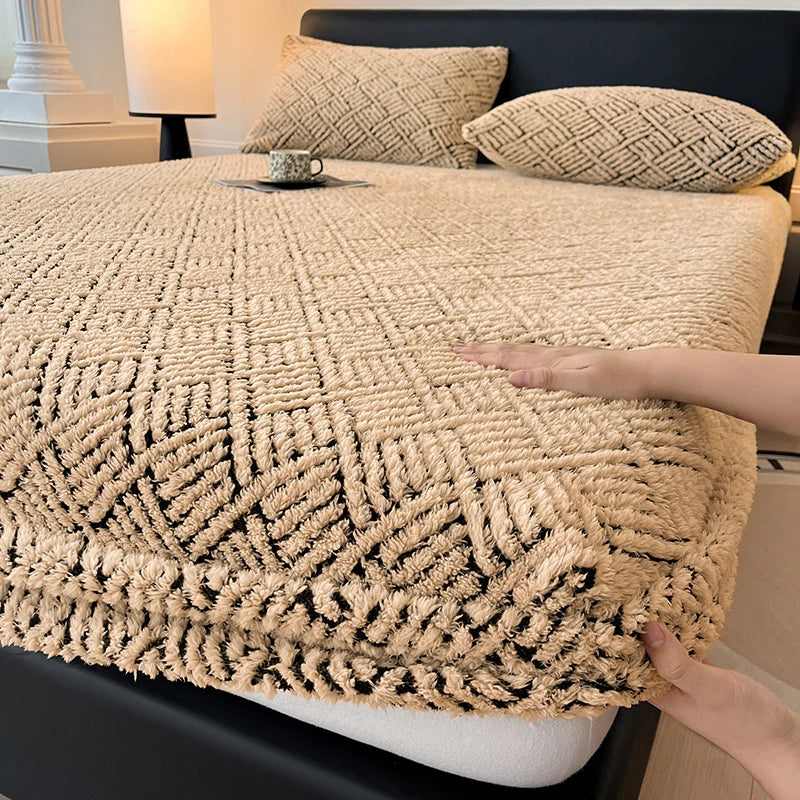 Bed Sheet with Elastic Band Single/Queen/King Fitted Sheet Mattress Cover Winter Warm Coral Fleece Fitted Bed Sheets for Bed