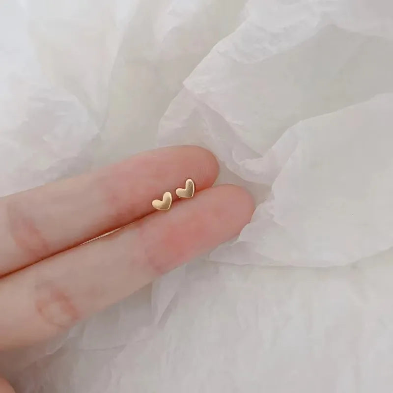 Korean Minimalism Gold Color Small Leaf Butterfly Stud Earrings for Women Hypoallergenic Daily Wear Ear Girls Pierc Gifts