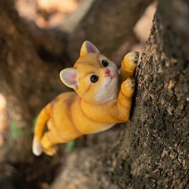 Creative Cartoon Simulation Tree Climbing Cat Pendant Outdoor Garden Courtyard Balcony Landscape Resin Decoration Kitten Hanging