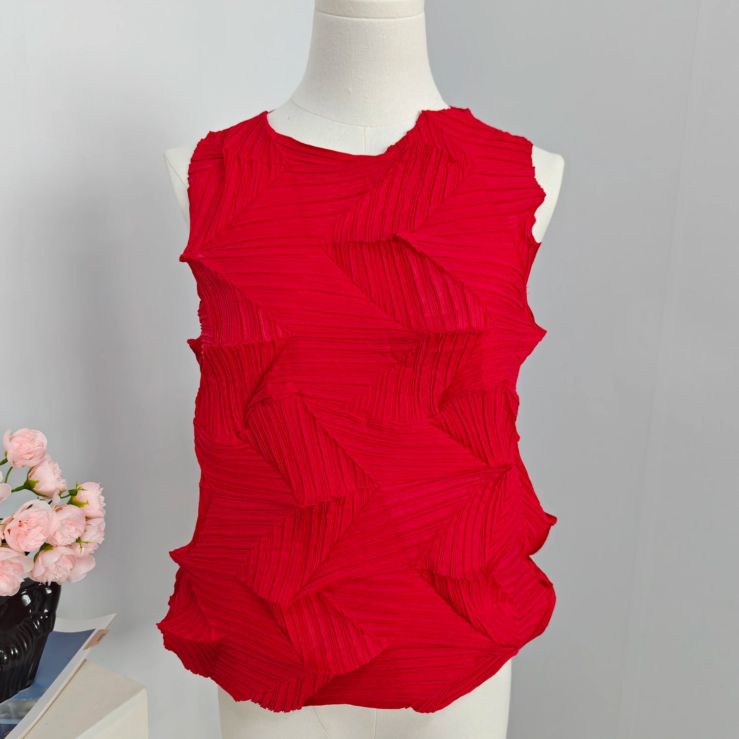 Miyake-Style Pleated T-Shirt - Women's Loose Round-Neck Summer Top