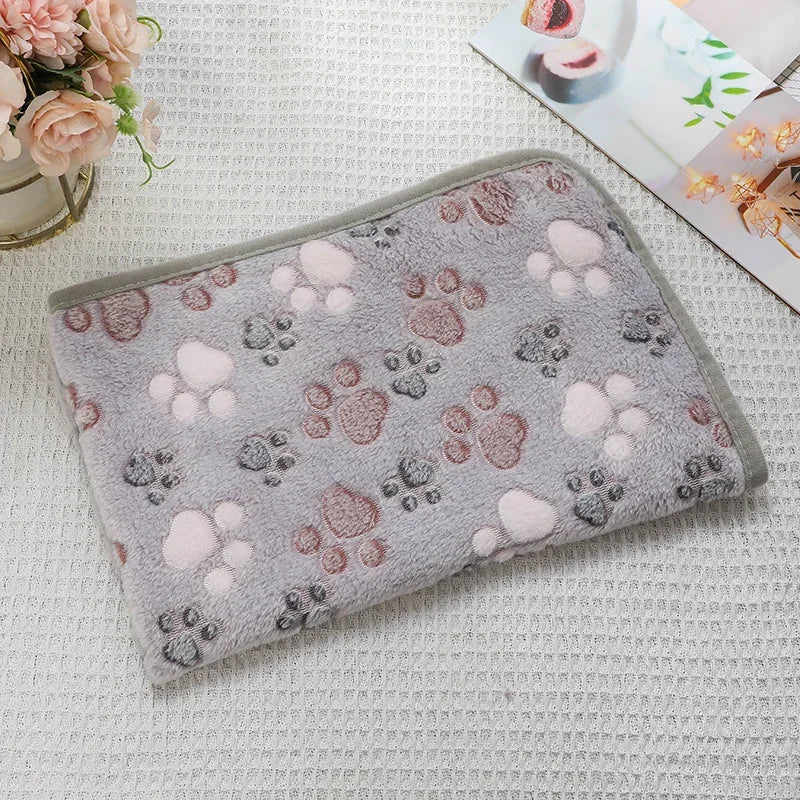 Flannel Dog Paw Print Blanket - Warm Pet Mat in 3 Sizes - photo 11