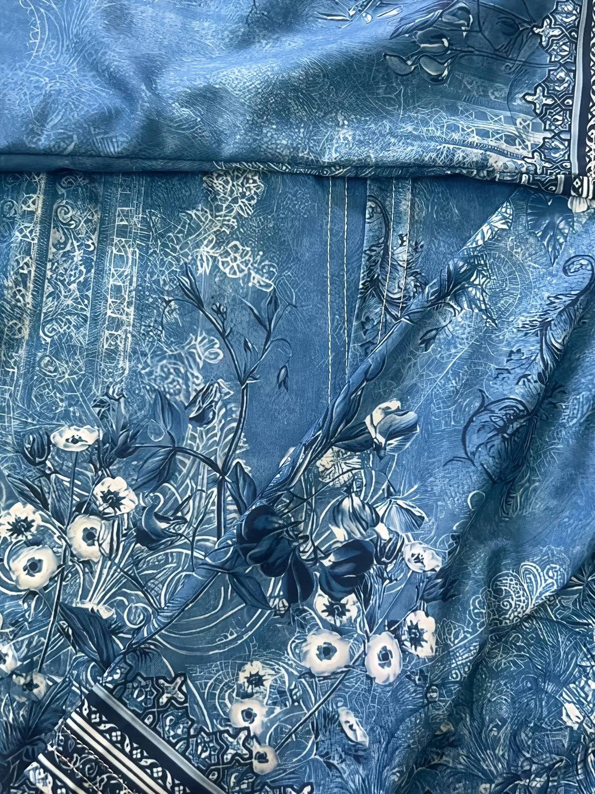 Women's Floral Cardigan Jacket, Lightweight Style with Blue Print Design, All-Season Fashionable Top
