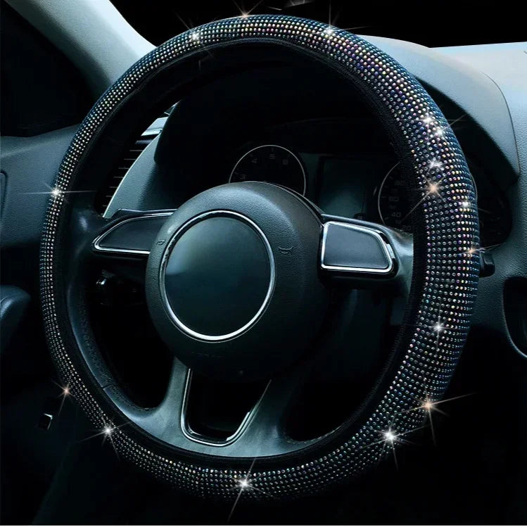 The stylish anti-slip size of the full-diamond steering wheel cover is suitable for diameters of 15 inches /38 centimeters