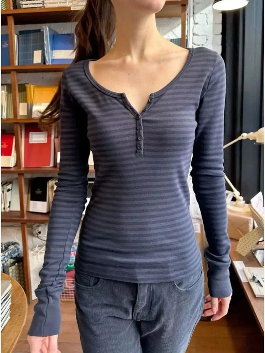Women's Ribbed Long-Sleeve Top — Six-Button Slim Round-Neck Y2K Tee