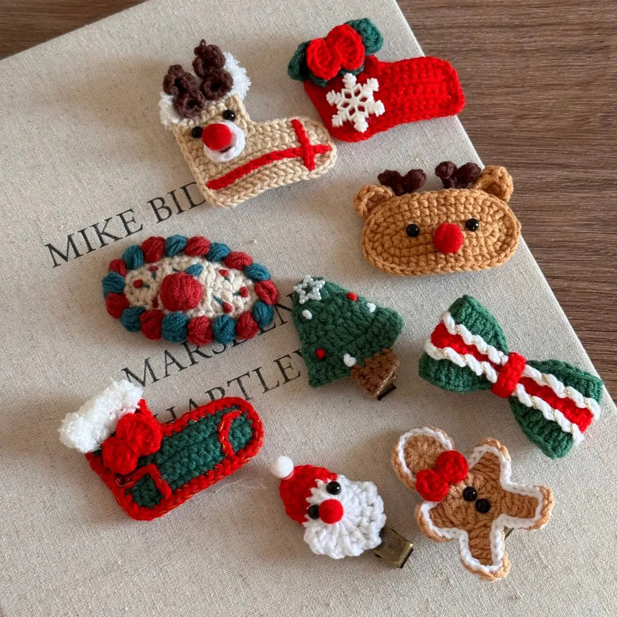 2025 Cute Crochet Hair Bow Christmas Hair Clips Knitted Hair Pins Santa Hairpins Duckbill Clip Barrettes Girls Hair Accessories