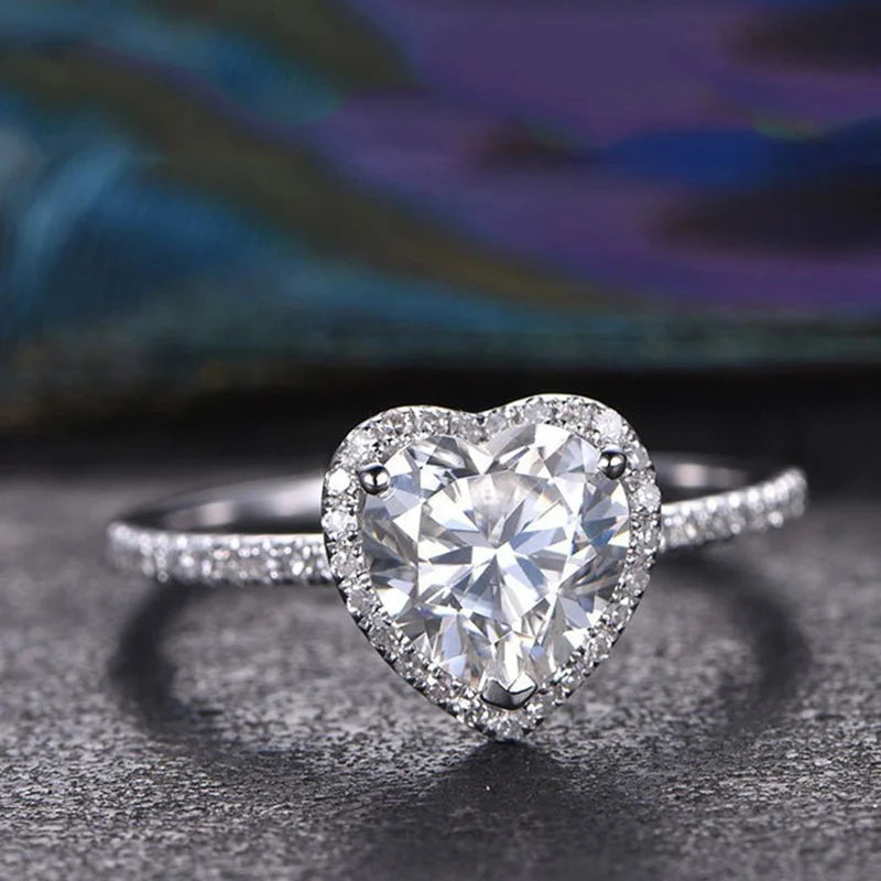 Exquisite Heart Ring for Women with White Zircon Stones