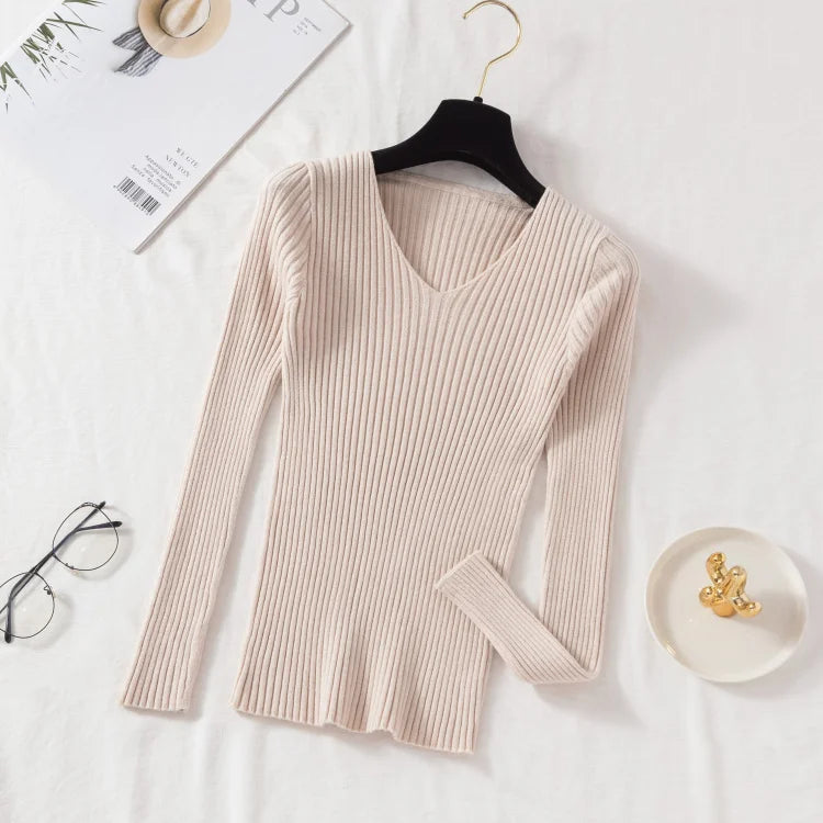 Women's V-Neck Knit Pullover — Casual Basic Sweater