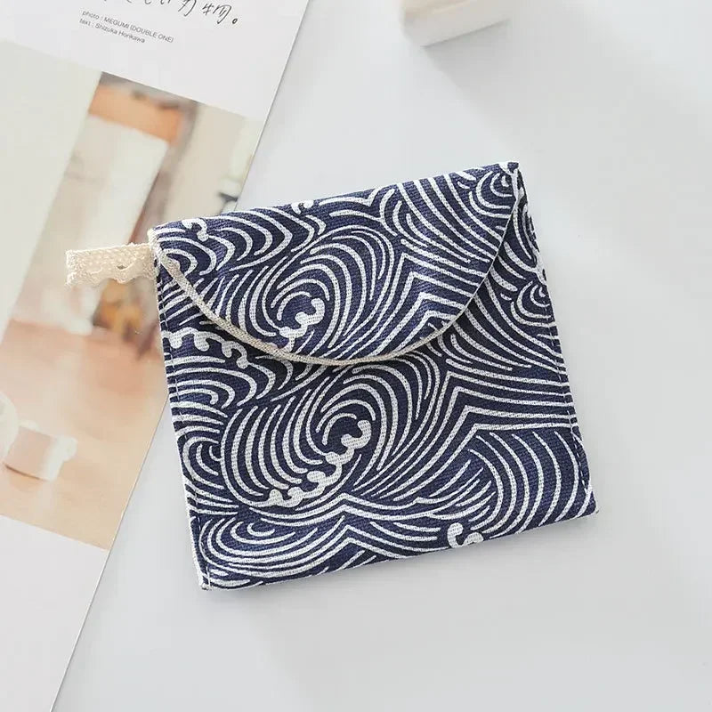 Portable Sanitary Napkin Storage Bag Women Cosmetic Organizer Girls Ladies Cute Coin Card Sanitary Pad Pouch Small Cosmetic Bag