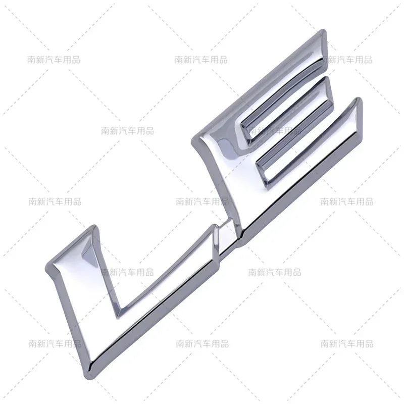 3D Metal XSE XLE SE LE Letters Rear Trunk Emblem Badge Car Sticker For Toyota CAMERY YARIS RAV4 COROLLA EX CROWN Accessories