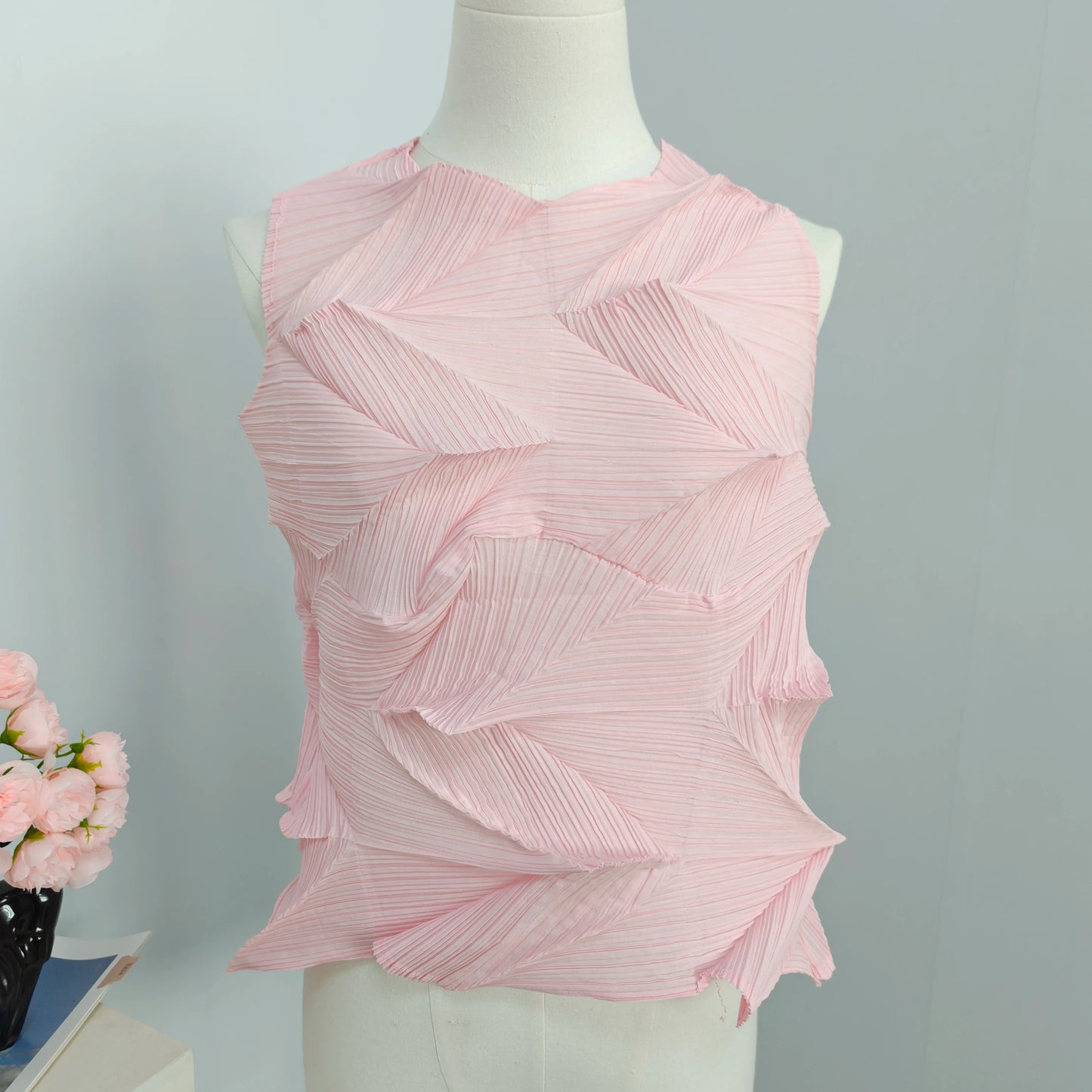 Miyake-Style Pleated T-Shirt - Women's Loose Round-Neck Summer Top