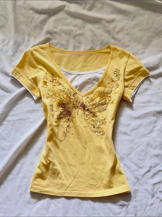 Women Y2K Yellow Fake Two‑Piece Short Sleeve T‑Shirt V‑Neck Gold Butterfly Floral Print Contrast Cuff Slim Fitted RetroTees Tops