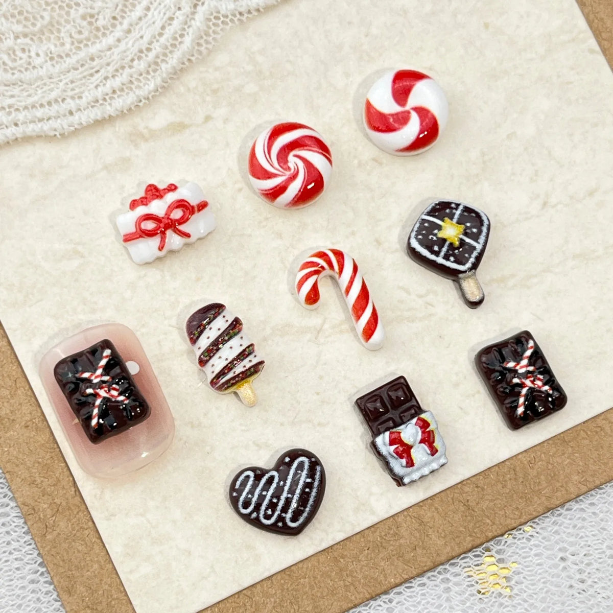 Christmas Resin Nail Charms Food Play Candy Nail Art Accessories Realistic 3D Chocolate Cake Design DIY Wearable Nail Decoration