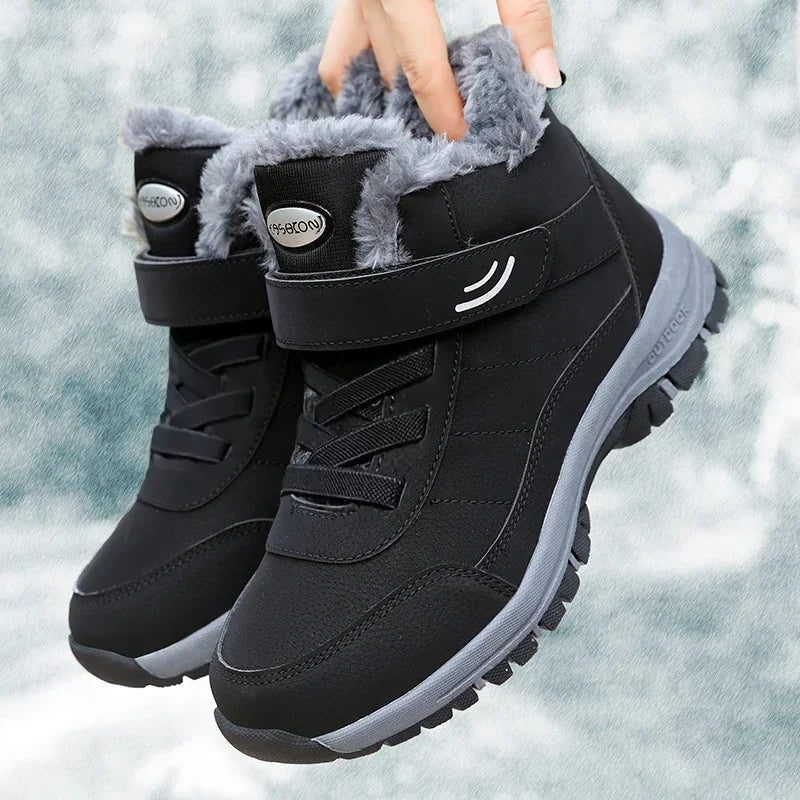 Women's Platform Combat Snow Boots - Fur Lined Non-Slip Ankle Boots