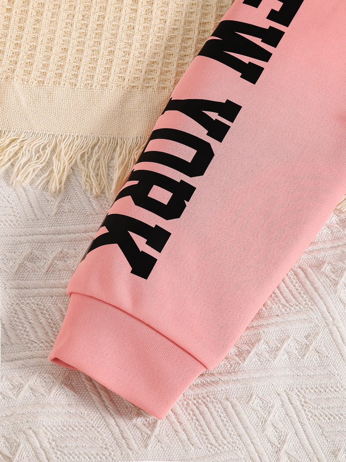 Children's clothing Spring and Autumn fashion girls' set letter printed pink hooded sweatshirt+white vest+pink pants 3 prceset