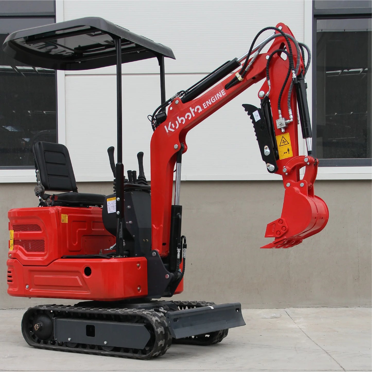 MACHPRO Mini Excavator with Kubota Engine, Equipped with Hydraulic Thumb Clamp & Multiple Attachments Free Shipping
