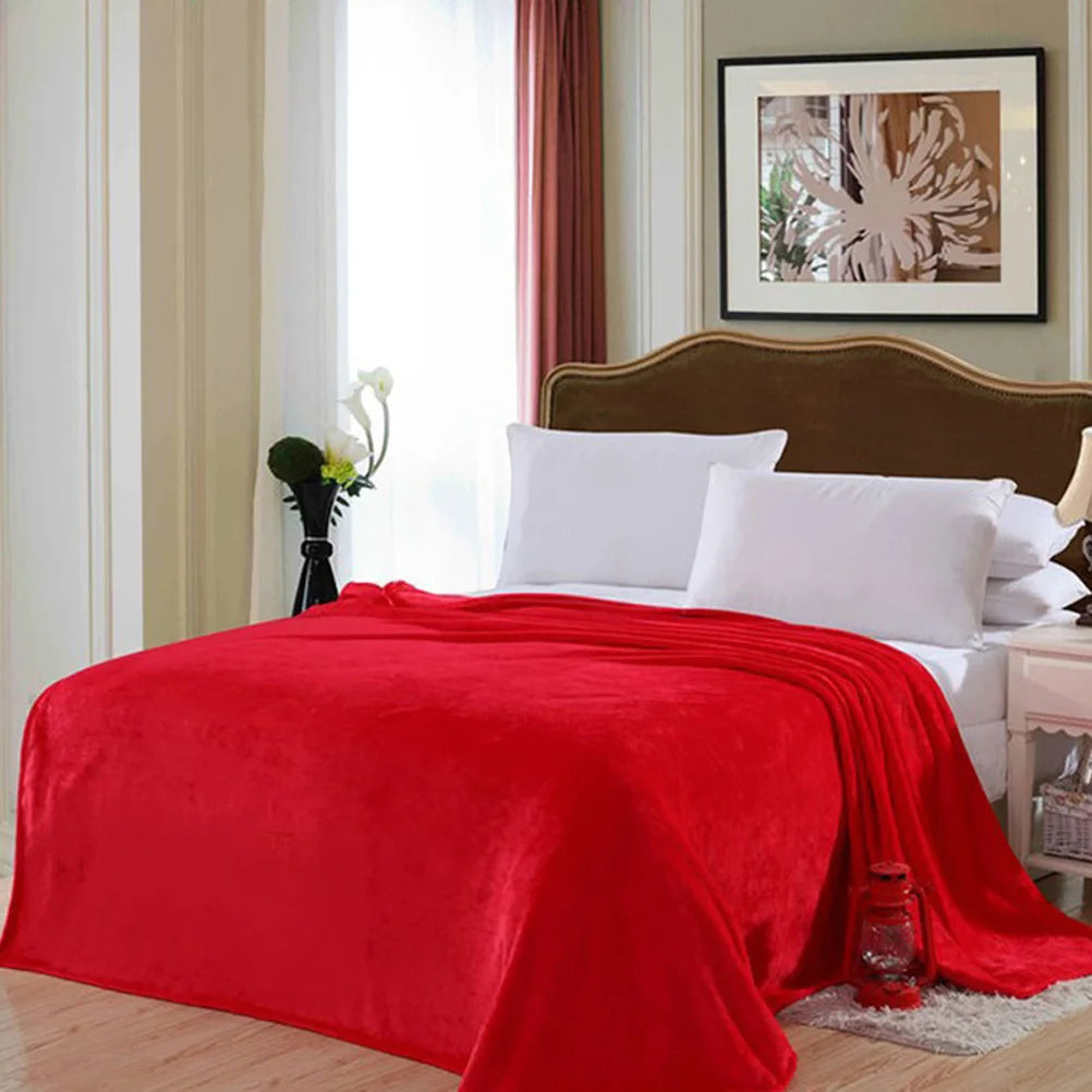 Red Flannel Fleece Throw Blanket - 70x100cm Warm Winter Bed Blanket