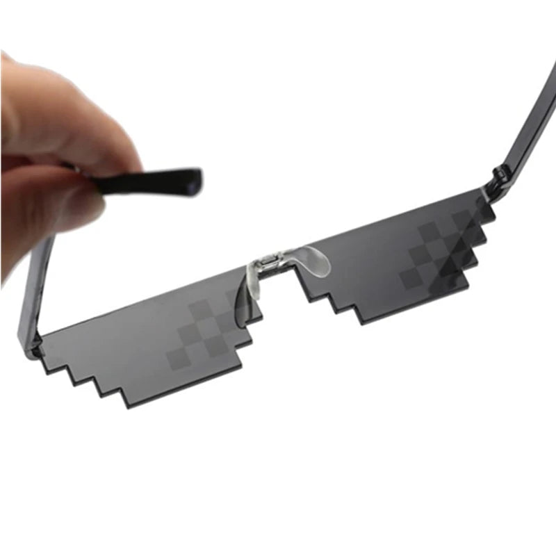 New Creative 8 Bit Thug Life Sun Glasses Pixelated Men Women Party Eyeglasses Mosaic UV400 Vintage Eyewear Fishing Sunglasses