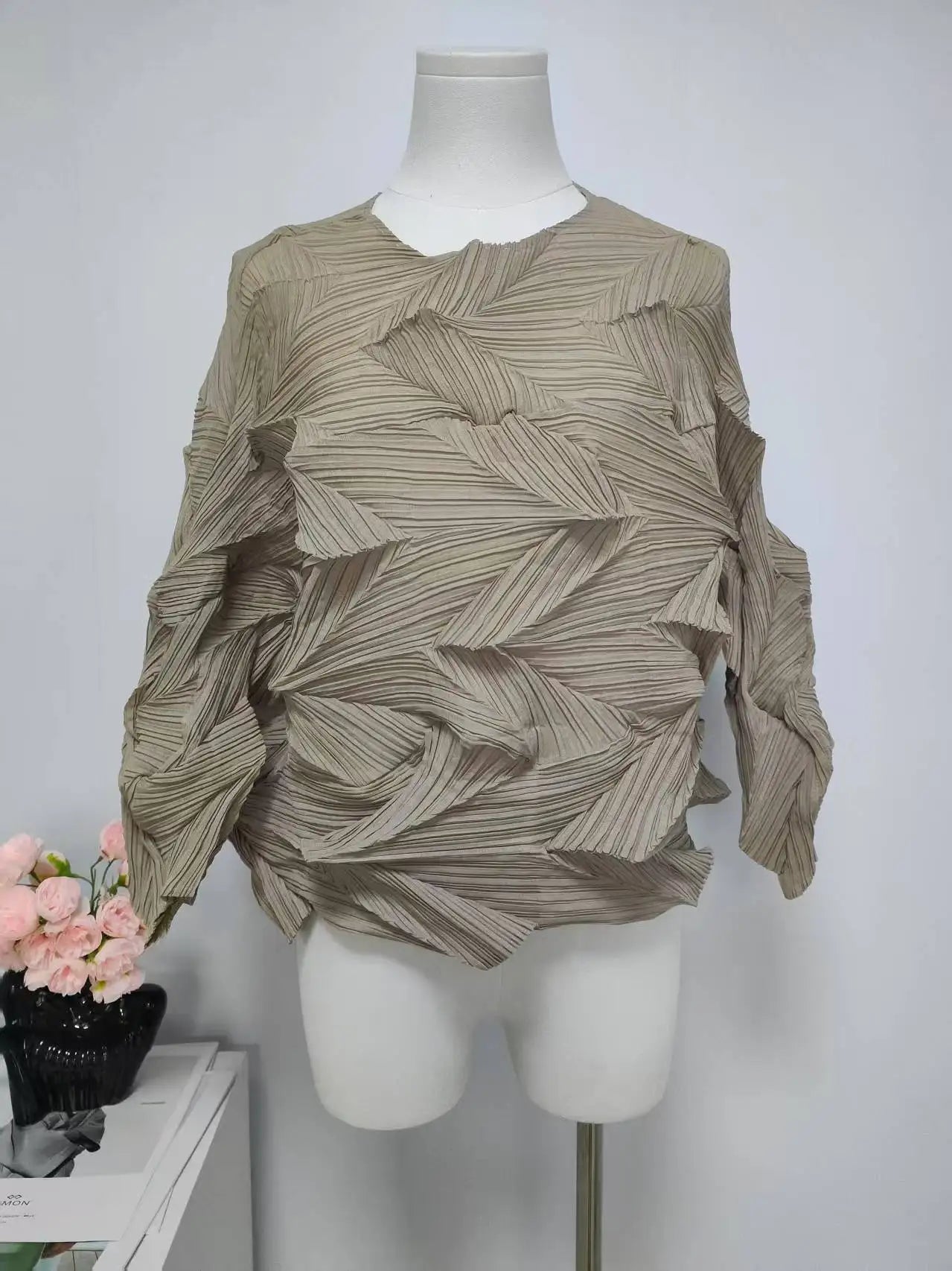 Miyake-Style Pleated T-Shirt - Women's Loose Round-Neck Summer Top